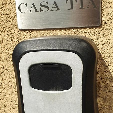 New Private Apt In Como A-C Self Check-In Exterior photo